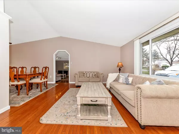 Poolesville, MD 20837,19005 DOWDEN CIR