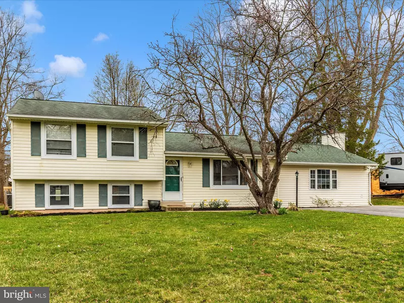 19005 DOWDEN CIR, Poolesville, MD 20837