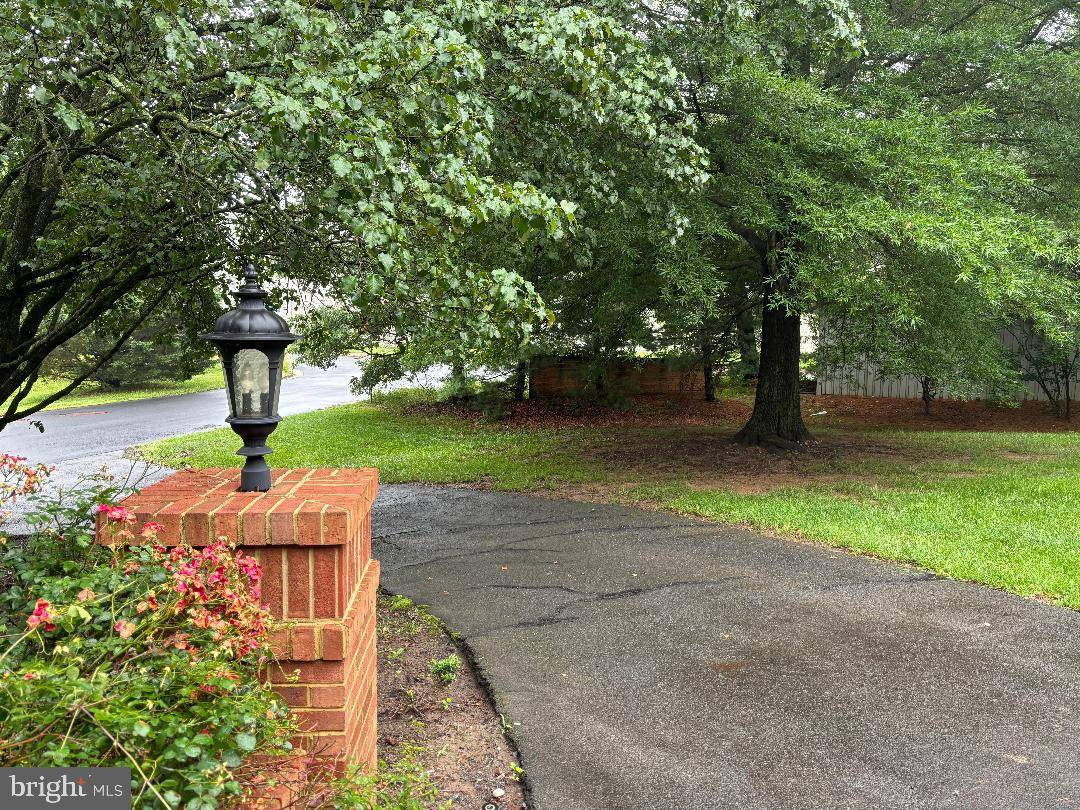 Great Falls, VA 22066,1066 NORTHFALLS