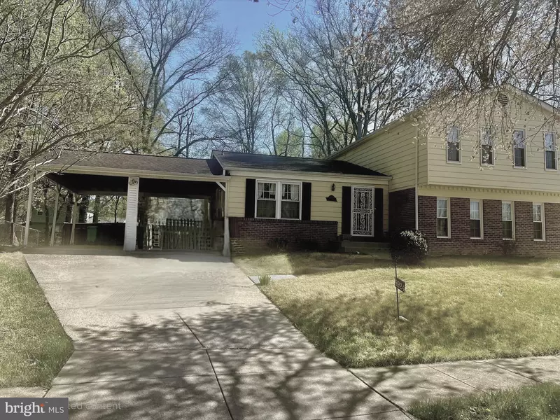 8924 BLUFFWOOD LN, Fort Washington, MD 20744