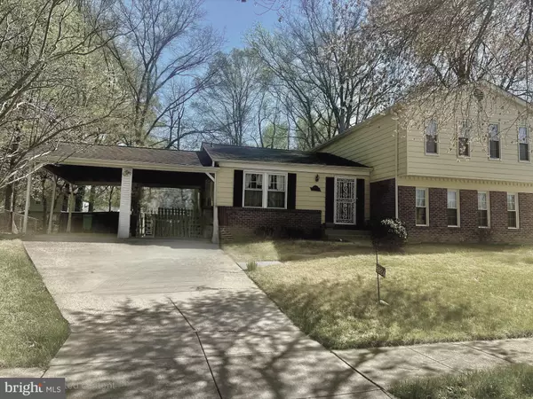 8924 BLUFFWOOD LN, Fort Washington, MD 20744