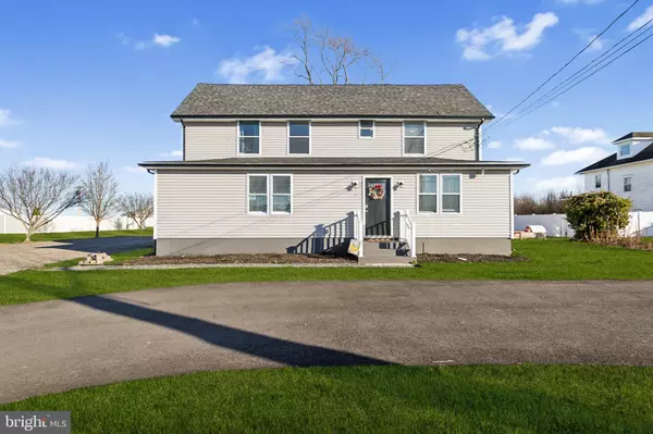 104 MIDDLE RD, Hammonton, NJ 08037