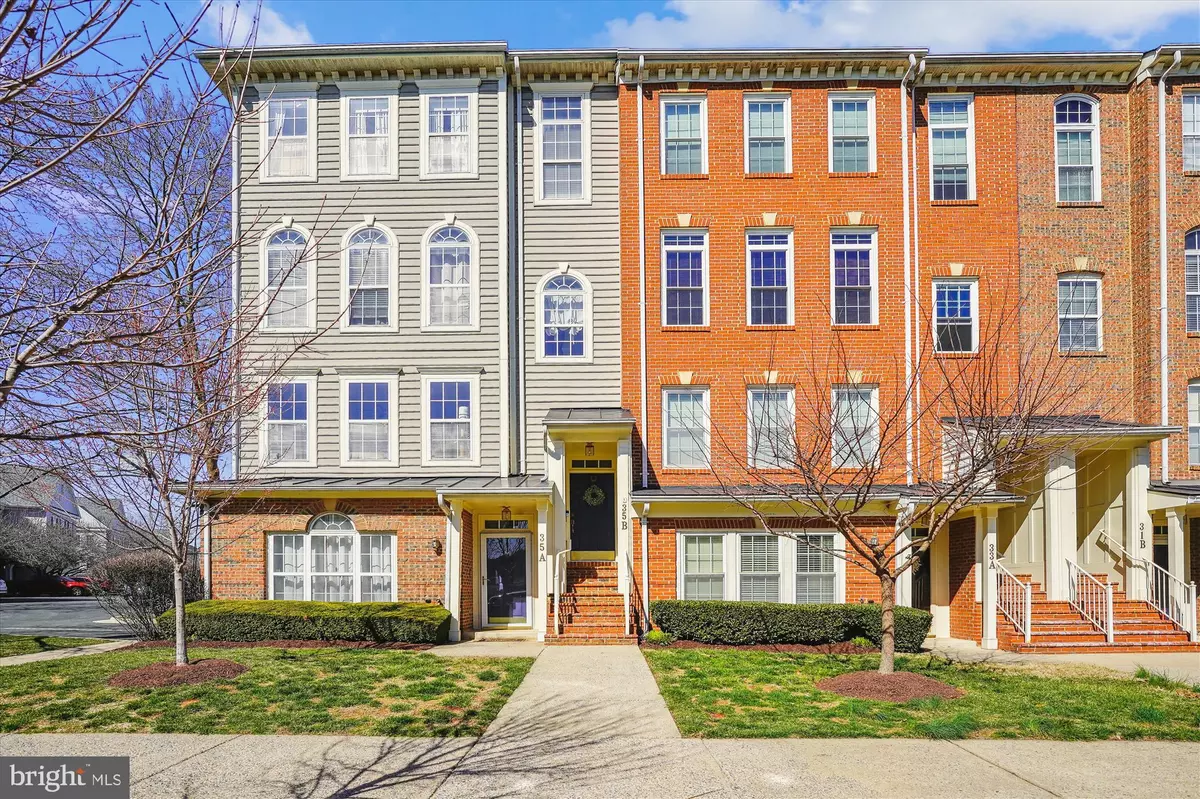 Gaithersburg, MD 20878,35-B GOLDEN ASH WAY #35B