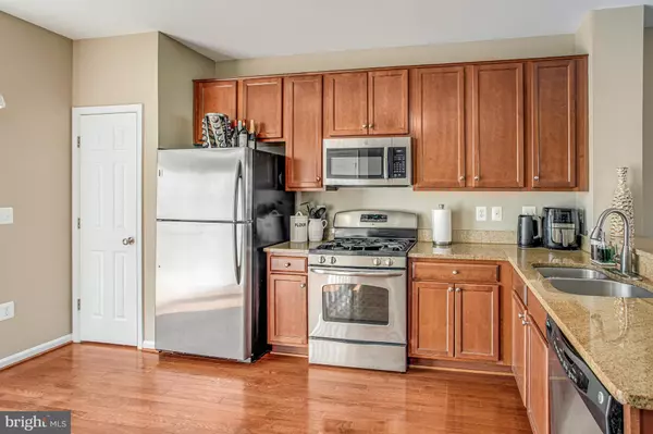 Woodbridge, VA 22191,15594 JOHN DISKIN CIR #161