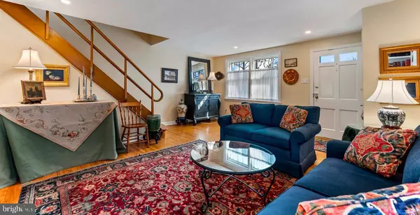 Narberth, PA 19072,402 COUNTRY LN