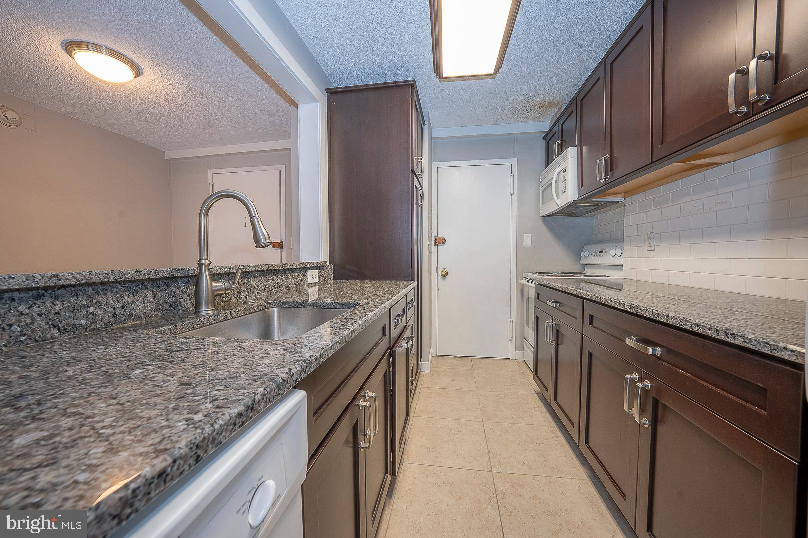 Philadelphia, PA 19103,1919 CHESTNUT ST #2422