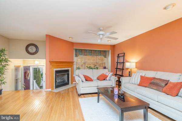 Merchantville, NJ 08109,7 CRUMP LN