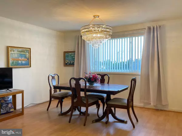 Wheaton, MD 20902,11601 ELKIN #58