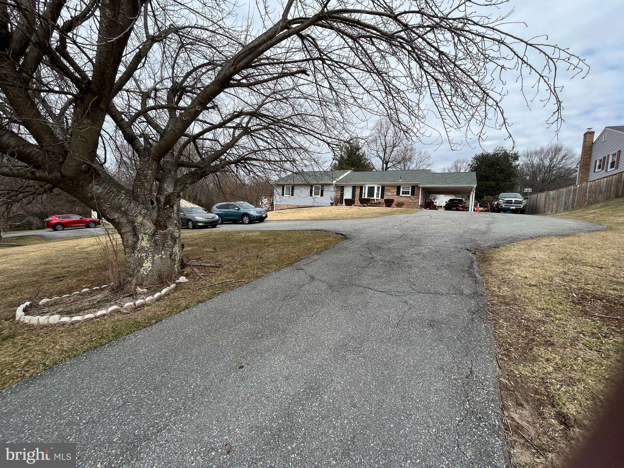 Gaithersburg, MD 20882,8709 HAWKINS CREAMERY RD
