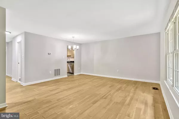 Springfield, VA 22152,6454 BLARNEY STONE CT