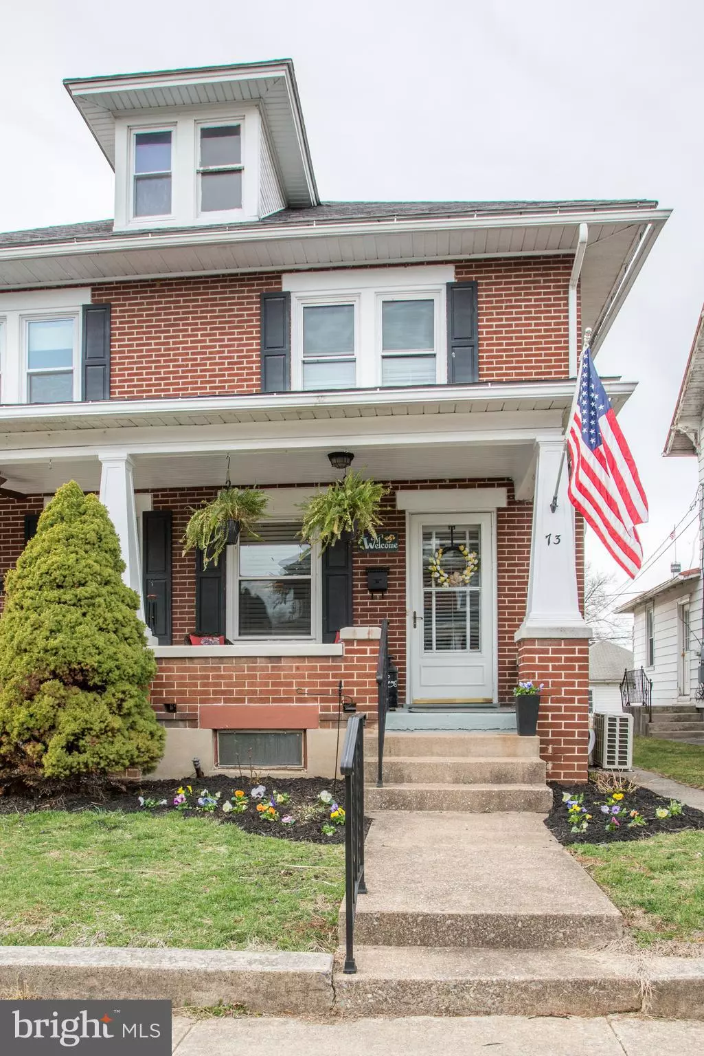 Hershey, PA 17033,73 W GRANADA AVE