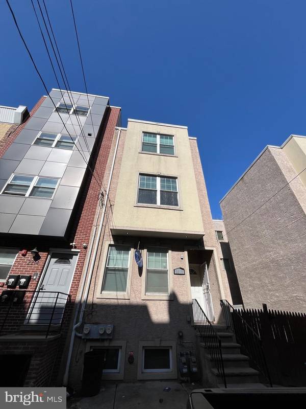 2216 N CAMAC ST, Philadelphia, PA 19133