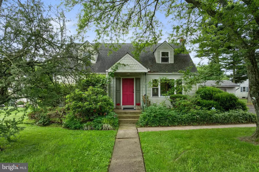 2780 E COUNTY LINE RD, Hatboro, PA 19040