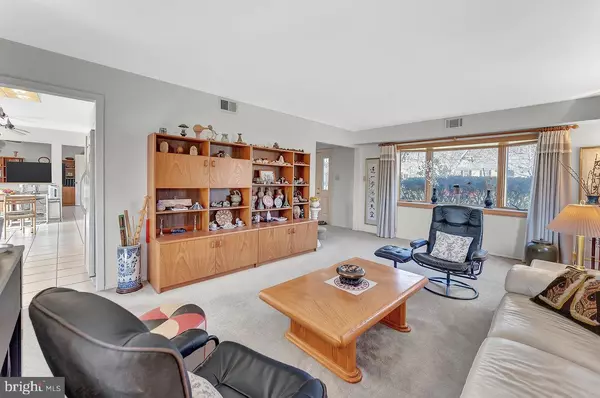 Freehold, NJ 07728,26 PLYMOUTH DR