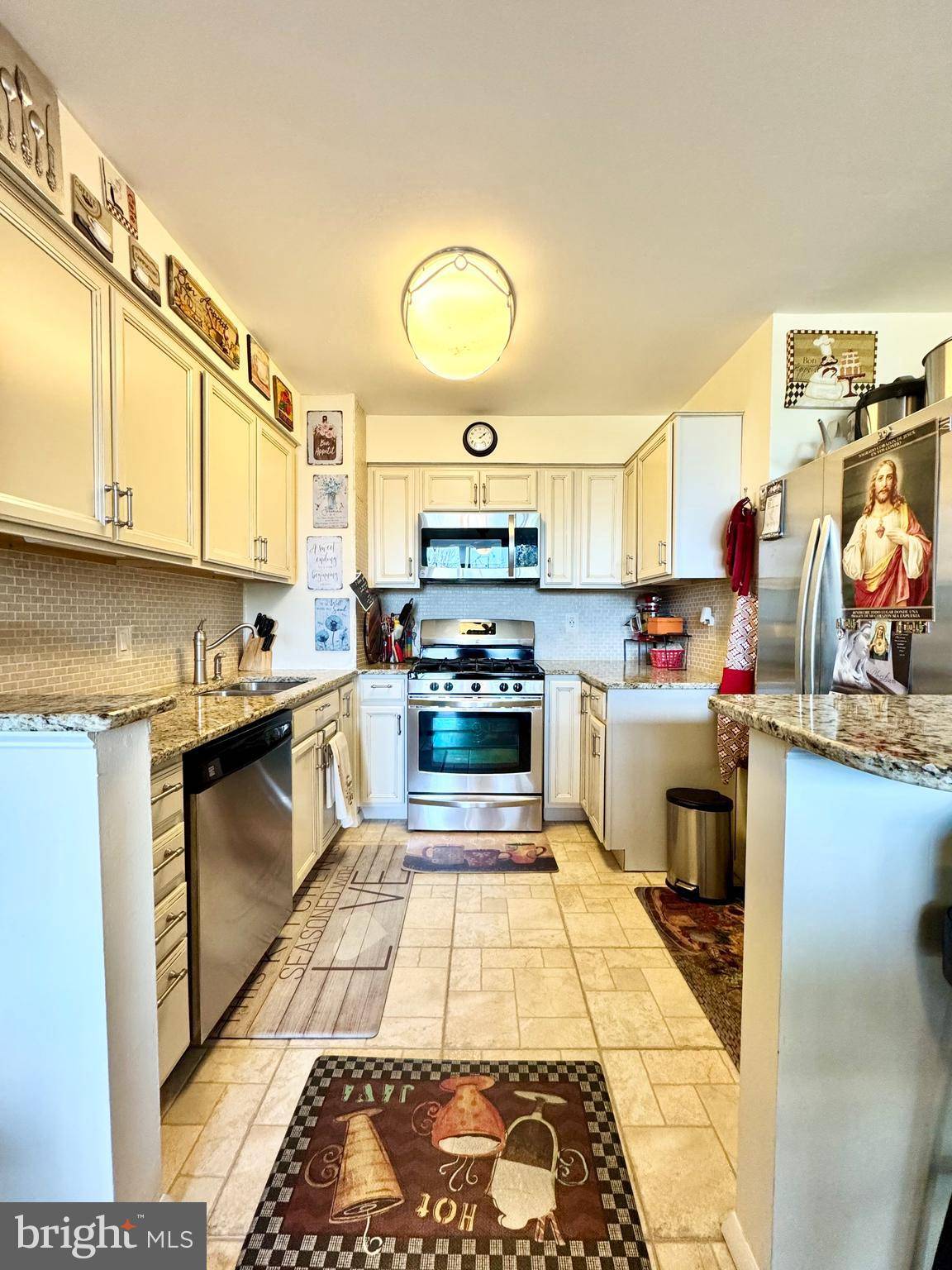 Alexandria, VA 22304,16 S VAN DORN ST #301
