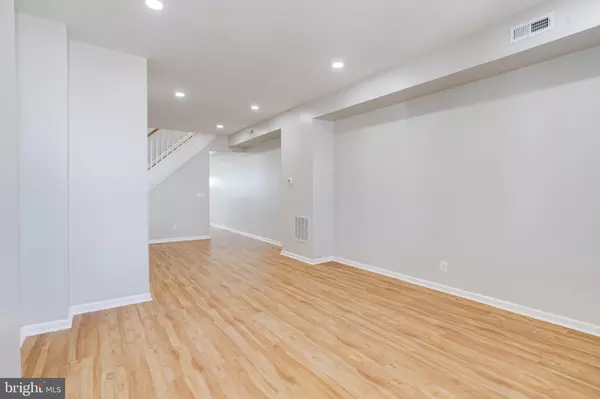 Baltimore, MD 21213,2819 ERDMAN AVE