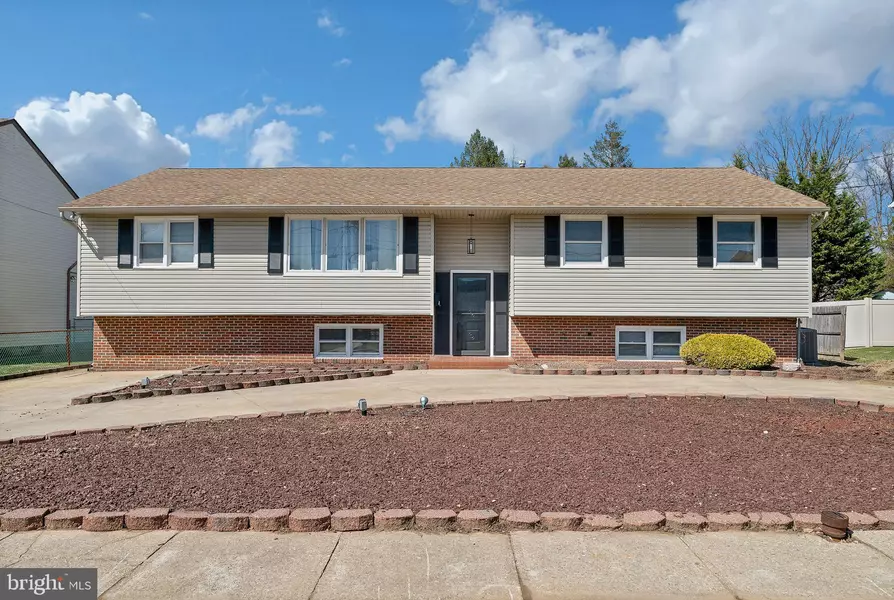 537 LINCOLN AVE, Bellmawr, NJ 08031