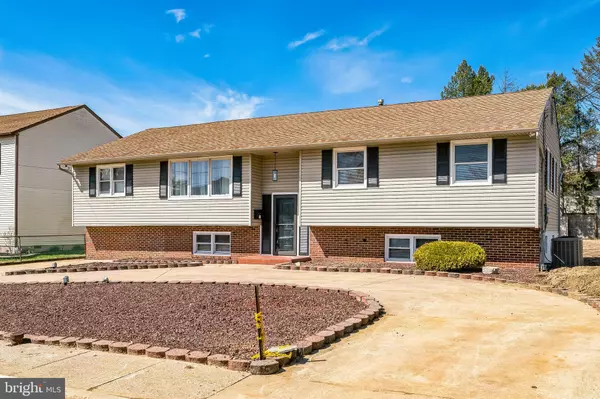 Bellmawr, NJ 08031,537 LINCOLN AVE