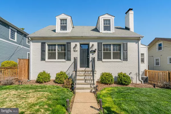 809 21ST ST S, Arlington, VA 22202