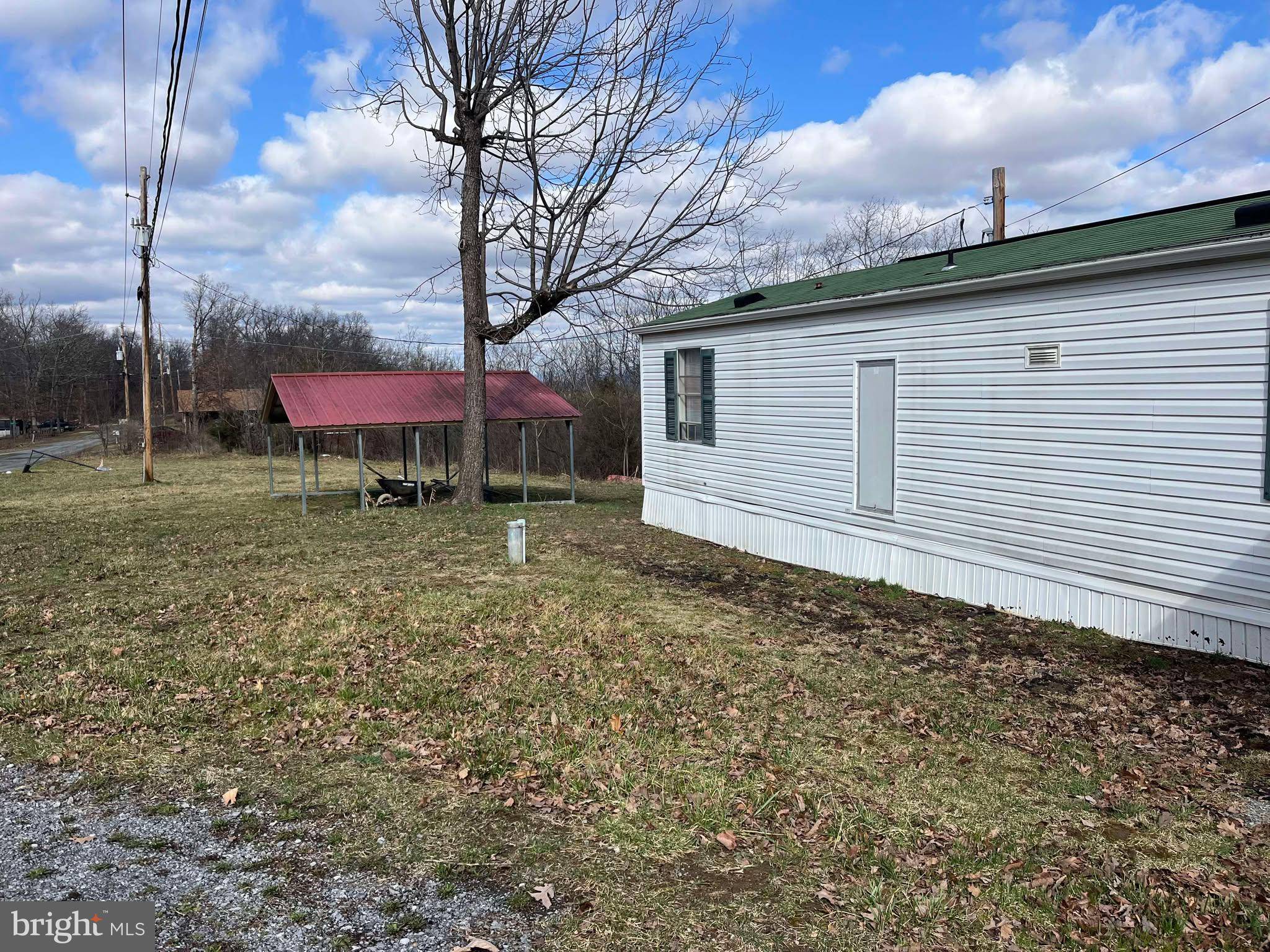 Augusta, WV 26704,296 LOOKOUT DR