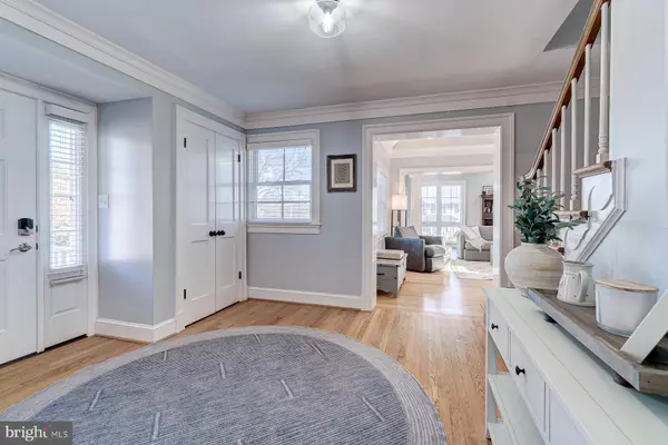 Arlington, VA 22207,3838 25TH ST N