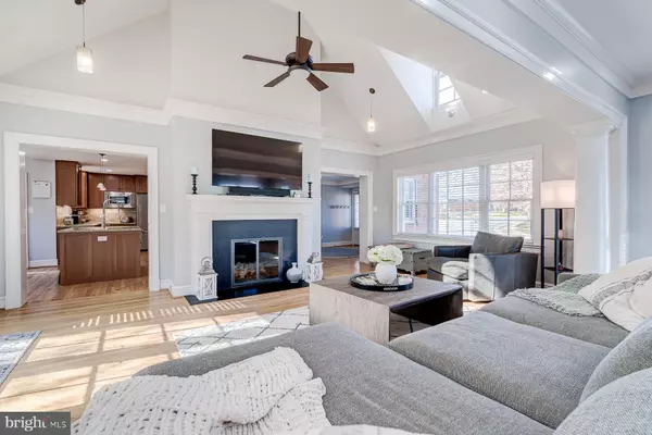 Arlington, VA 22207,3838 25TH ST N