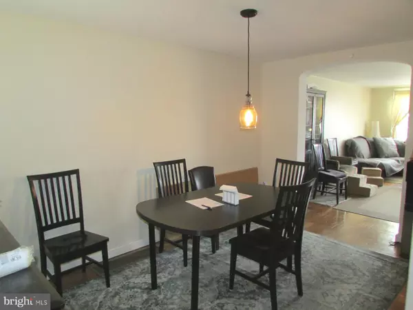 Philadelphia, PA 19120,5937 A ST