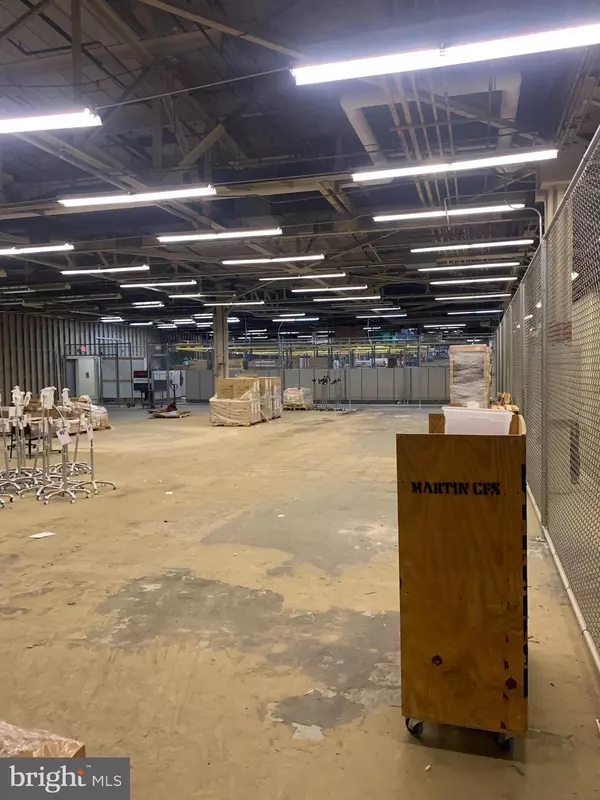 Lancaster, PA 17601,1000 NEW HOLLAND AVE #B2, STE B