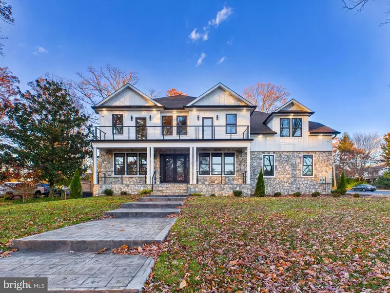 9900 BARBARA ANN LN, Fairfax, VA 22032