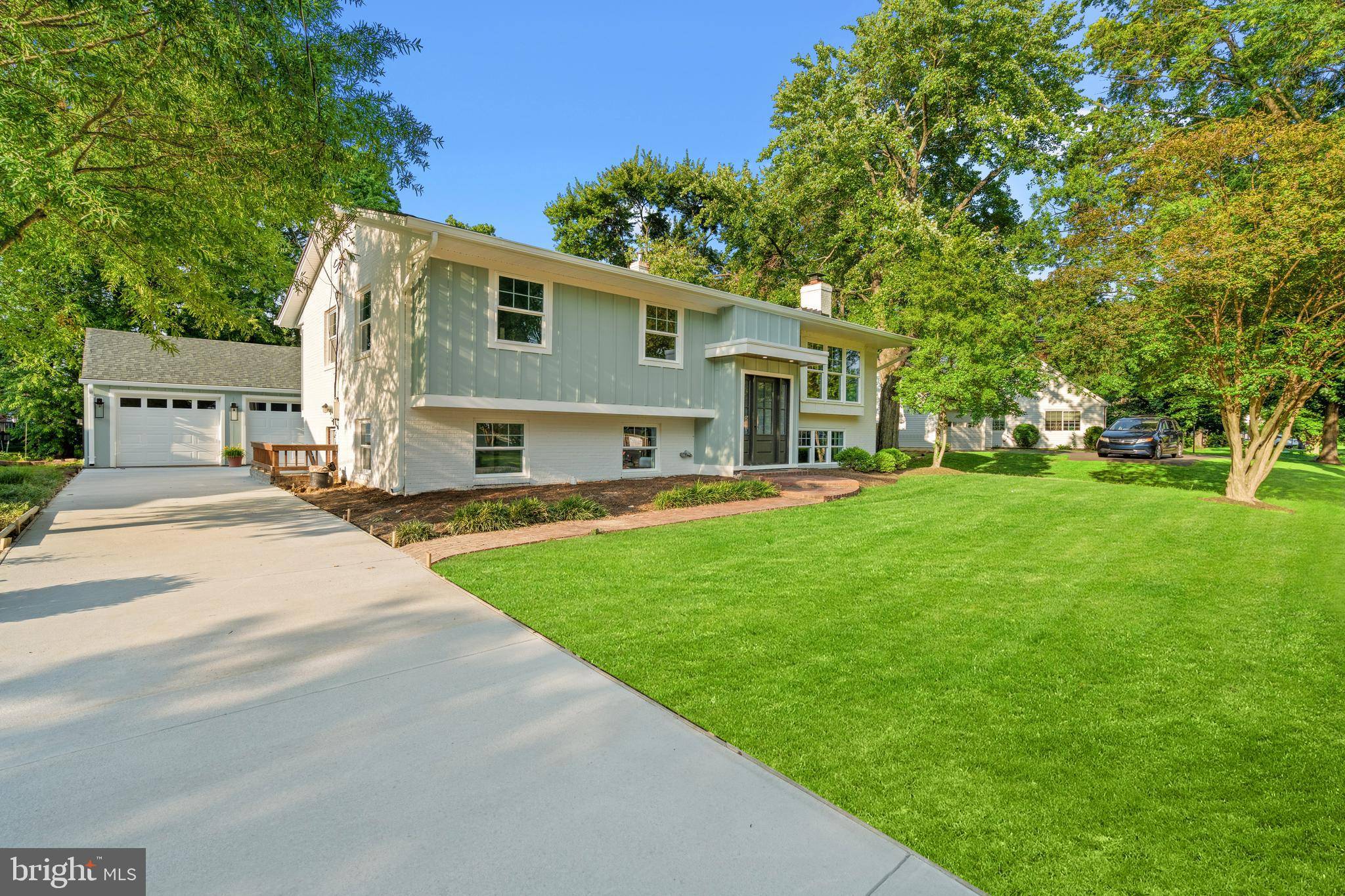 Alexandria, VA 22308,1112 NEAL DR