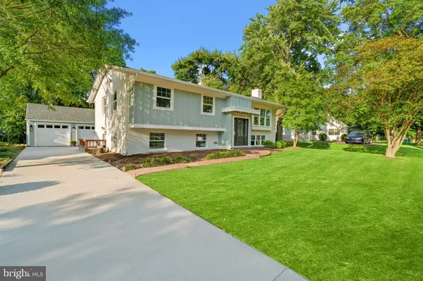 1112 NEAL DR, Alexandria, VA 22308