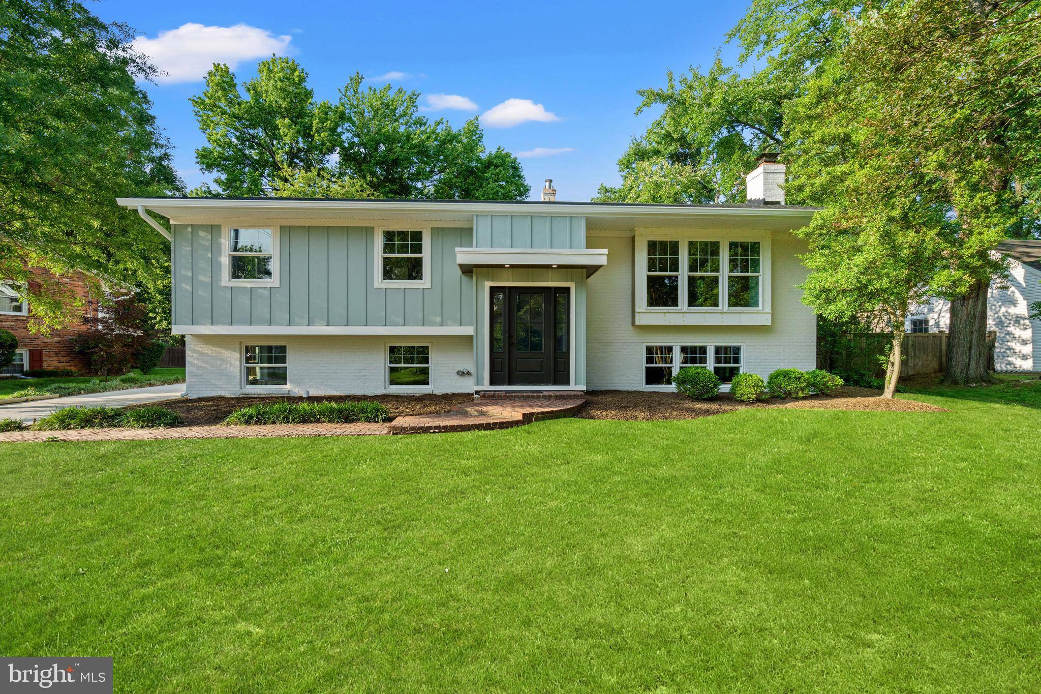Alexandria, VA 22308,1112 NEAL DR