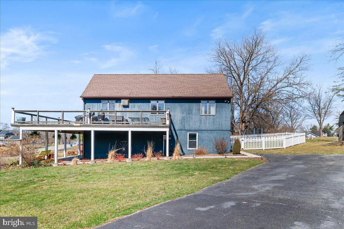 East Berlin, PA 17316,399 LAKE MEADE DR