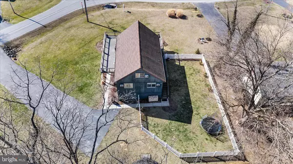 East Berlin, PA 17316,399 LAKE MEADE DR