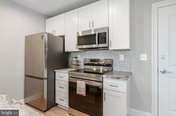 Philadelphia, PA 19103,139-59 N 23RD ST #305