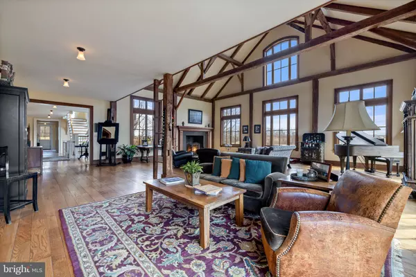 Delaplane, VA 20144,9425 BLACKPOND LN
