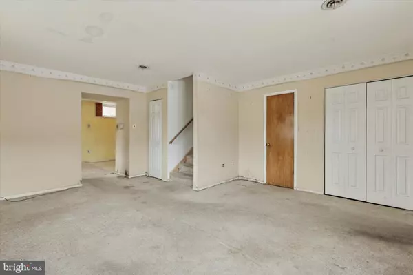 Willow Grove, PA 19090,515 N YORK RD #1-A
