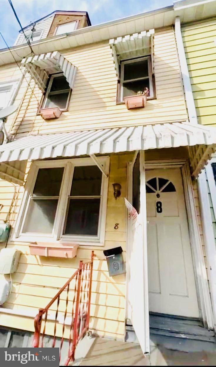 8 ELM ST, Trenton, NJ 08611