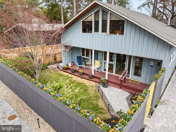 Dewey Beach, DE 19971,111 CAROLINA ST