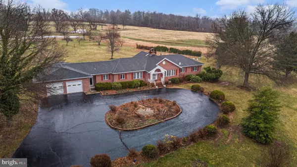 Phoenixville, PA 19460,104 BADALAMENTI DR