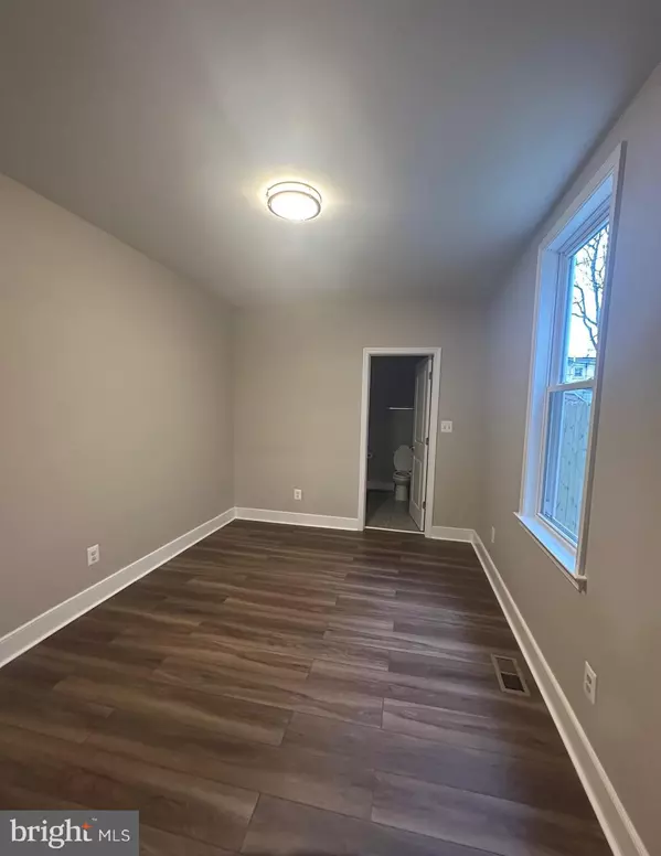 Baltimore, MD 21225,532 PONTIAC AVE