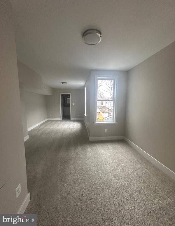 Baltimore, MD 21225,532 PONTIAC AVE
