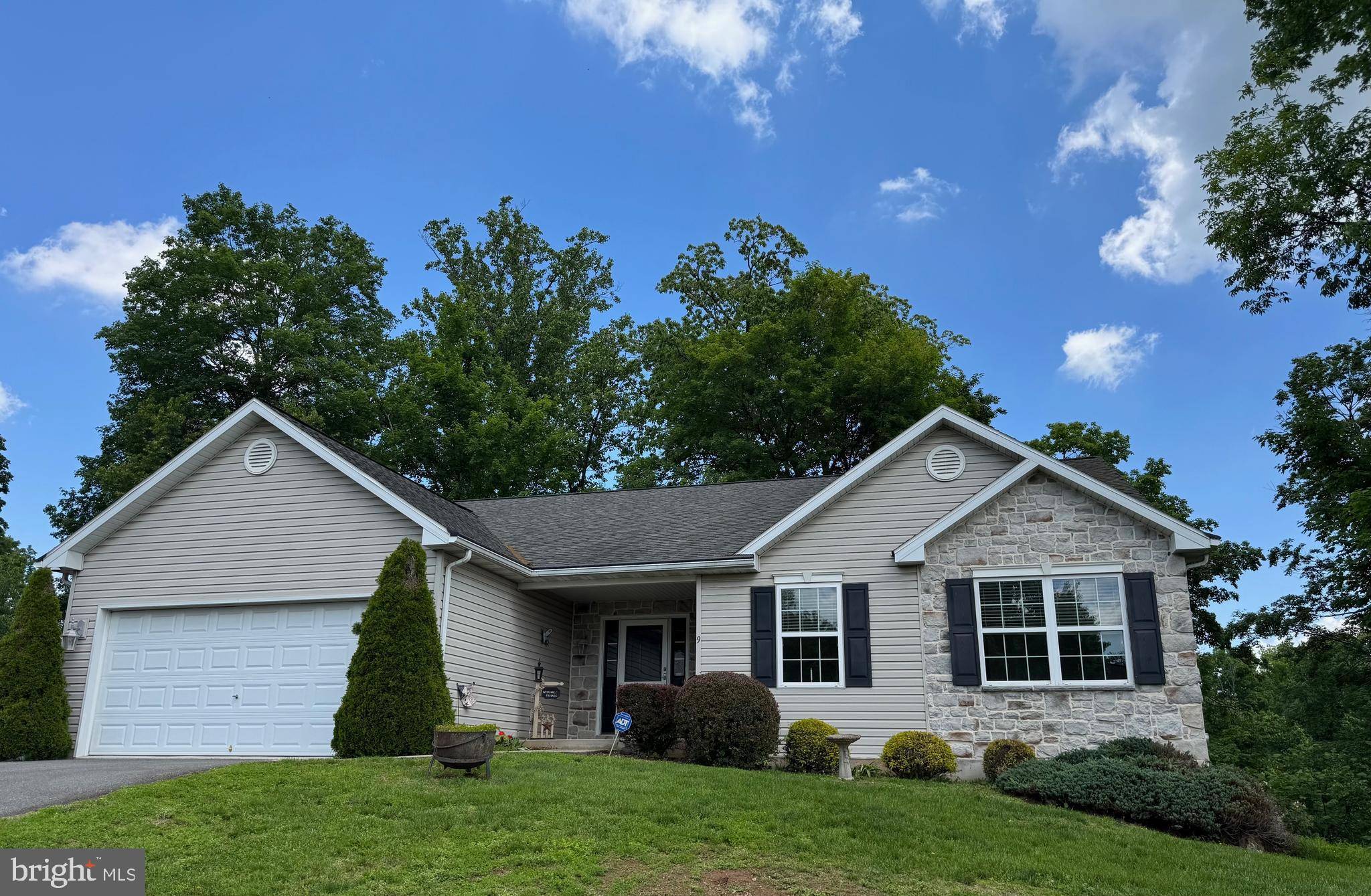 Reading, PA 19606,9 COURTNEY REA CIR