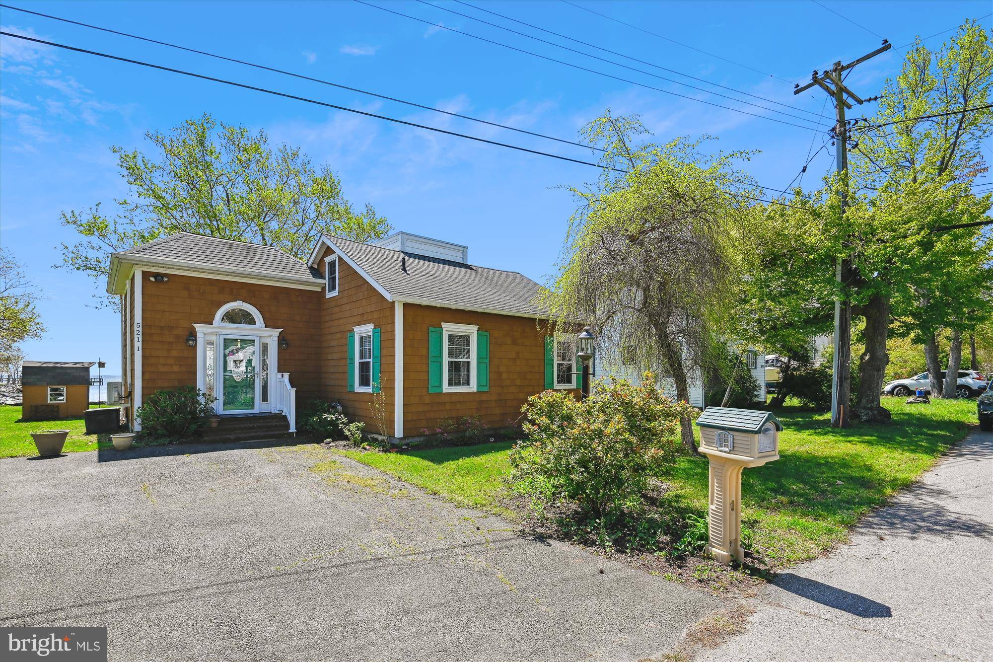 5211 AL JONES DR, Shady Side, MD 20764