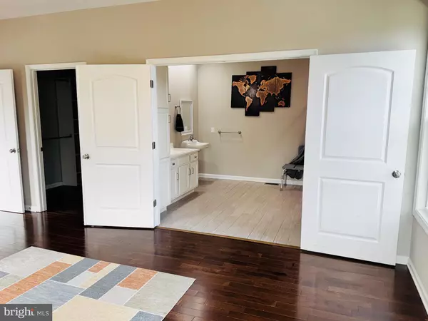 Martinsburg, WV 25405,84 SANIBEL WAY