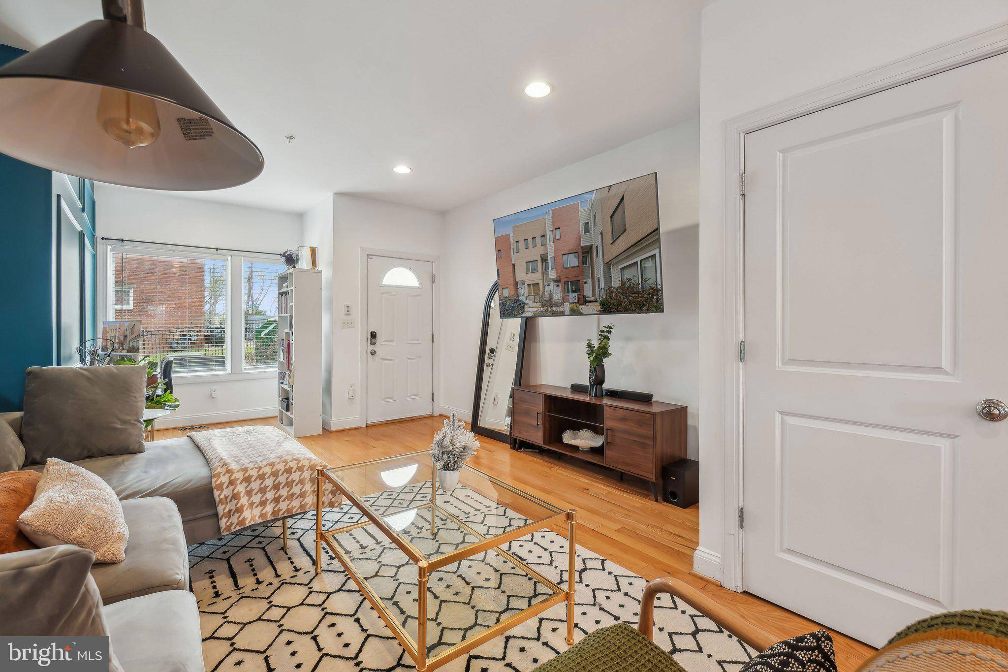 Washington, DC 20002,1384 TALBERT CT SE #1384
