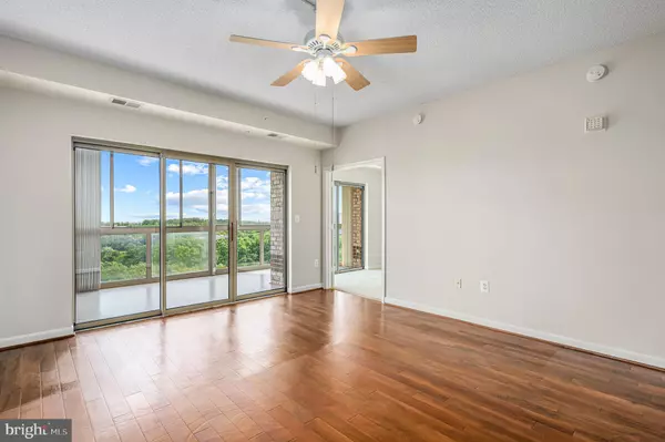 Leesburg, VA 20176,19375 CYPRESS RIDGE TER #906