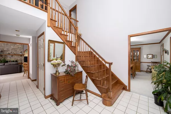 Westampton, NJ 08060,10 OAK TREE CT