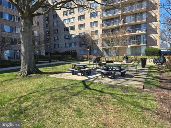 Hyattsville, MD 20781,4410 OGLETHORPE ST #114