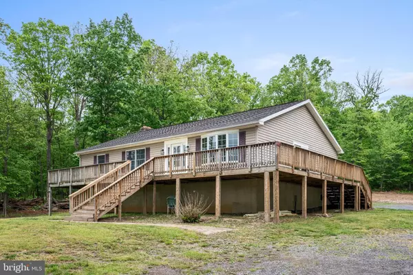 Edinburg, VA 22824,246 LOCUST LN